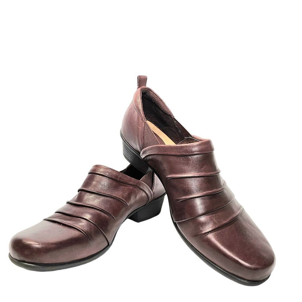 Earth Sage Slip-On Loafer Clog Mule‎ Bootie Y2K 90's Casual Red Leather 8B